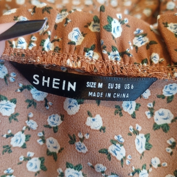 Shein dress - Picture 5 of 5